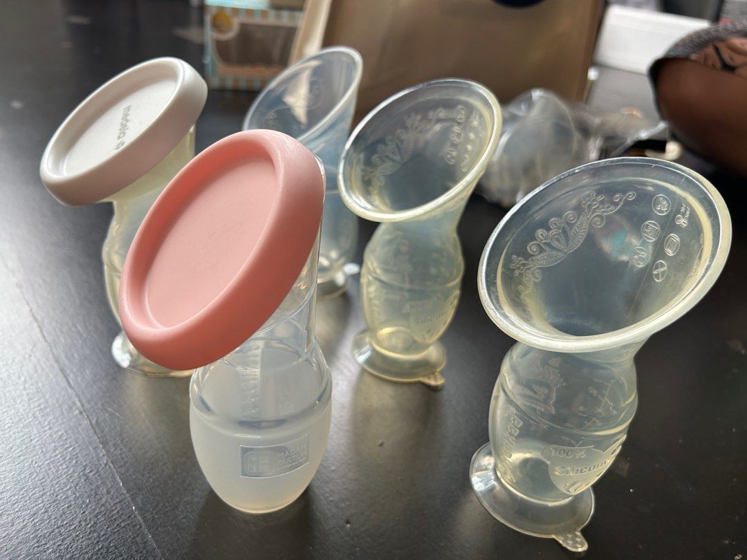 Haakaa pigeon Medela madampartum (Category: Breastfeeding & Bottle Feeding) located in Singapore. Submitted by yongsy94 (Listing ID 1375530520, Image 2). Description: Haakaa pump Along with some other brands Slight yellowing due to sterilising but still works perfect! $2 each or take all for $8 😬.