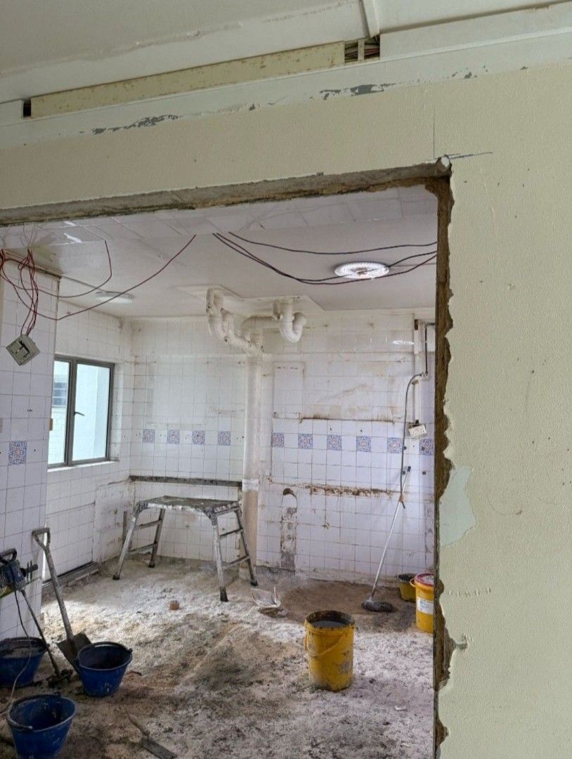 Hacking | Dismantle | Disposal | Plastering | Touch up plaster | Painting | Wallpaper remove | Epoxy | Varnish62853070578305112