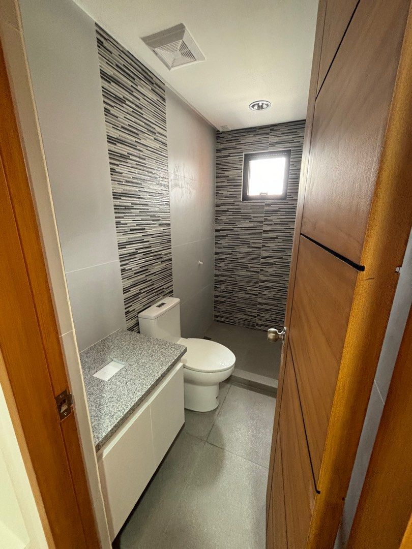 H&L in Betterliving Paranaque (Category: House & Lot) located in Paranaque City. Submitted by chrisdr778 (Listing ID 1356807966, Image 3). Description: Brand new. Single detached in a gated community inside Betterliving Paranaque. 4 BR, 4.5 T&B, masters with walk-in closet, 2 car covered garage (can fit 2 pick-ups) 190FA, 125 LA, brand new. In a quiet Gated subdivision. .