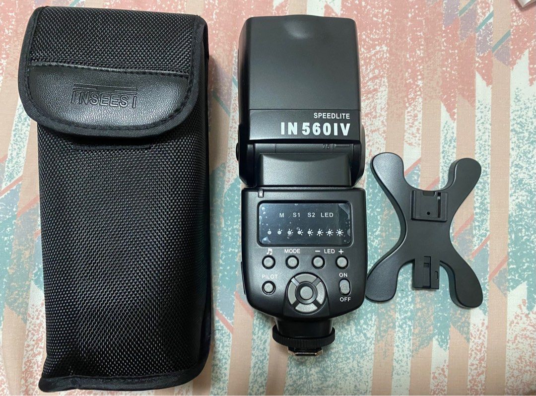 INSEESI Universal Flash (Speedlite IN560IV) (Category: Lens & Kits) located in Pasig City. Submitted by mcetadc (Listing ID 1375534523, Image 2). Description: What you see is what you get. As is. Can do Meetup but only at one location. Delivery shouldered by buyer. No returns or refunds..
