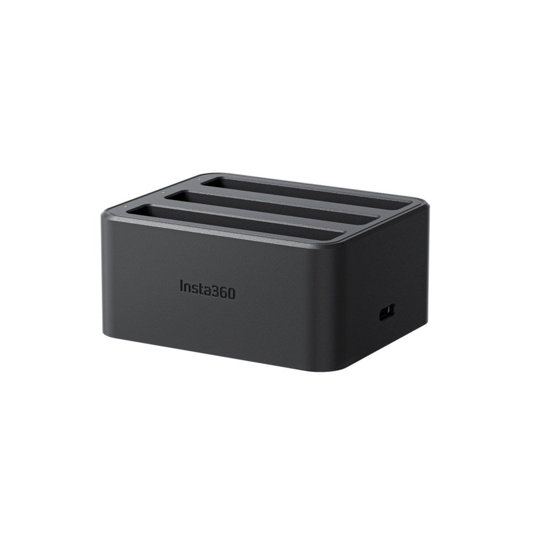Insta360 X4 Charging Hub Battery (Category: Camera Bags & Carriers) located in San Juan City. Submitted by urbangiz_greenhillsmall (Listing ID 1375533069, Image 1). Description: Features & details Charge up to three batteries at the same time. Intelligent charging management system with independent overcharge protection. Supports PD fast charging, charging the battery to 80% in 26 minutes. Batteries not included..