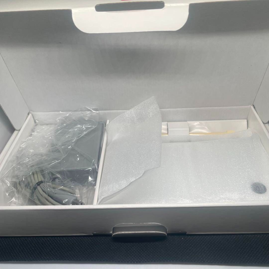 intendo DSI WHITE White Startup confirmed (Category: Nintendo) located in Manila. Submitted by japan_treasure (Listing ID 1375592829, Image 3). Description: Color: WHITE Game console type: NINTENDO DS.