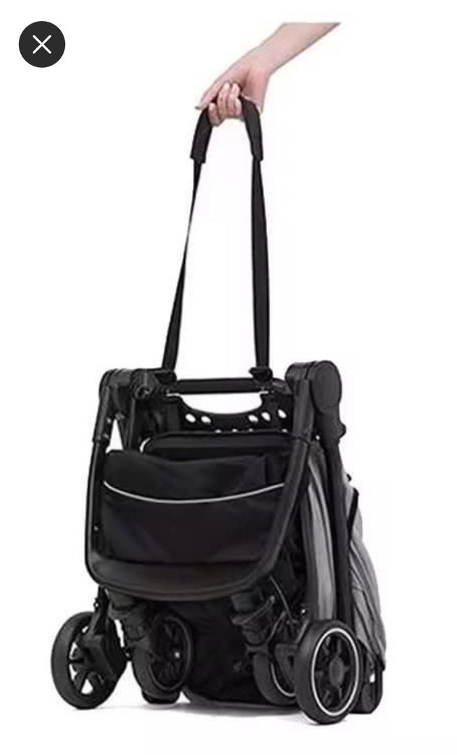 Joie Pact Lite Stroller (Category: Strollers) located in Singapore. Submitted by snowy_love (Listing ID 1375517937, Image 2). Description: Used once only as I still prefer baby carrier..