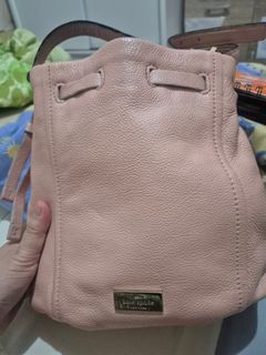 (Kategori: ) berada di . Dikirim oleh artiecha (ID iklan 1375571931, Gambar 1). Deskripsi: .