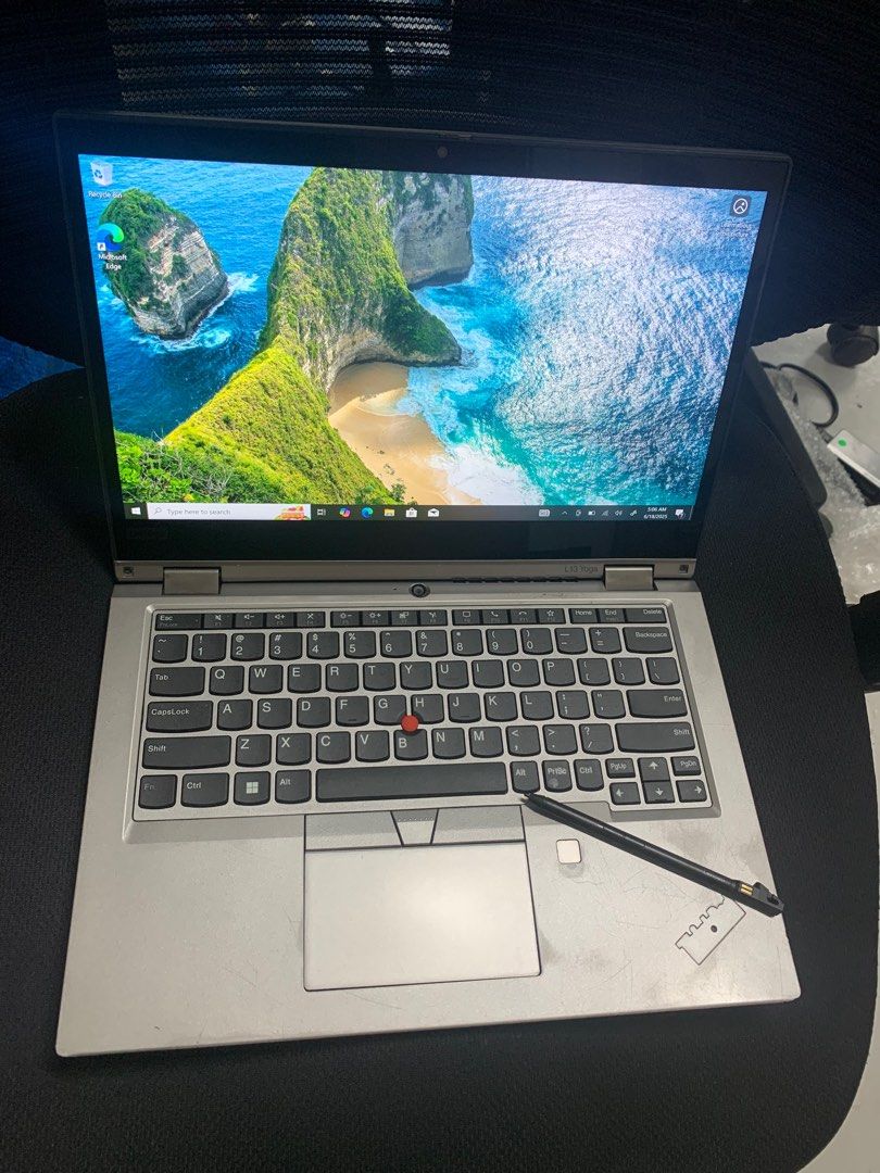 Lenovo yoga L13 gen 2 16gb i5 11 gen 2 in one laptop touchscreen stylus (Category: Laptops & Notebooks) located in Singapore. Submitted by kel8272 (Listing ID 1375586839, Image 1). Description: L13 Lenovo yoga gen 2 touchscreen 2 In one laptop comes with stylus, charger I5 11 gen 16gb ram 256gb ssd All working fine Wts $220.