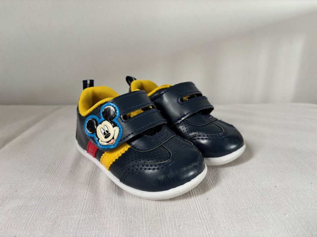 Lightly Used Mickey Mouse Kids Shoes – Size 13.5 | $10 (Category: Babies & Kids Fashion) located in Singapore. Submitted by robertachua (Listing ID 1375544768, Image 1). Description: Selling a lightly used pair of Mickey Mouse kids shoes – fun, comfy, and perfect for little Disney fans! 👟 Size 13.5 (Kids) 🐭 Features Mickey Mouse design 🧼 Clean and well maintained 💸 Letting go for just $10 Great for everyday wear, school, or outings..