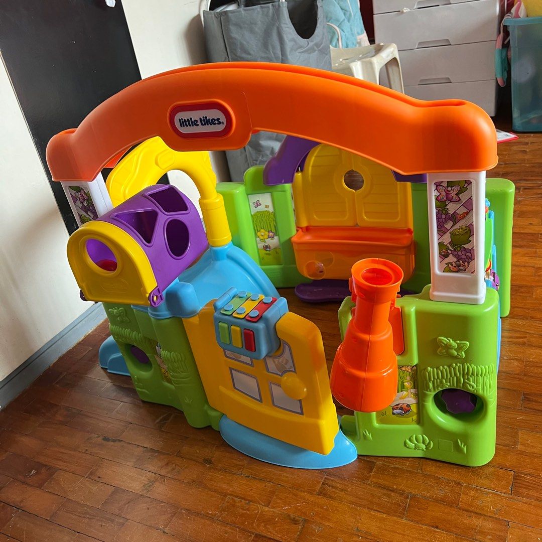 Little Tikes Garden Playground (Category: Infant Playtime) located in Pasig City. Submitted by hiimsheldon (Listing ID 1375541155, Image 2). Description: Rfs: Nakalakihan na ng daughter ko :) Good conditio :).