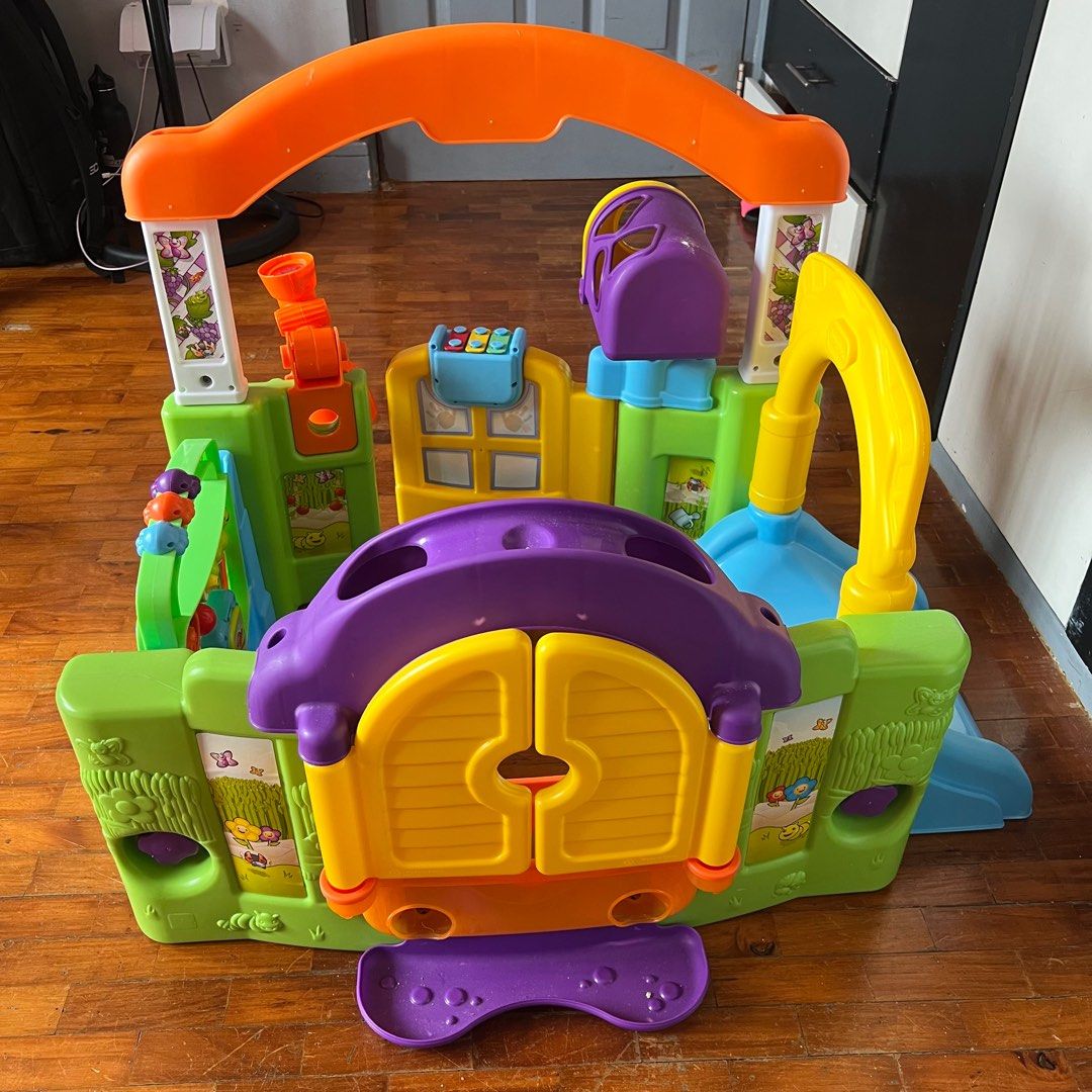 Little Tikes Garden Playground (Category: Infant Playtime) located in Pasig City. Submitted by hiimsheldon (Listing ID 1375541155, Image 3). Description: Rfs: Nakalakihan na ng daughter ko :) Good conditio :).
