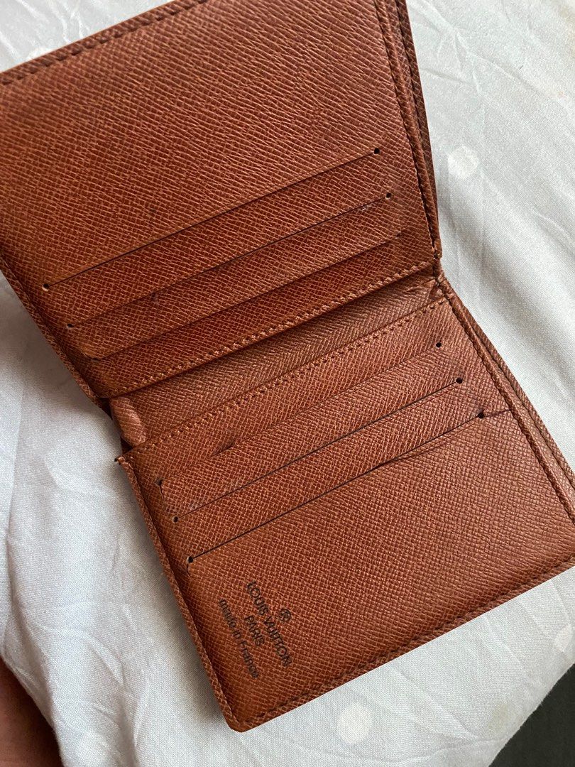 LV (Category: Luxury Bags & Wallets) located in Sipalay. Submitted by muedajerry (Listing ID 1375525600, Image 3). Description: Lv Bifold wallet excellent condition searchable code sing of usage 1500.