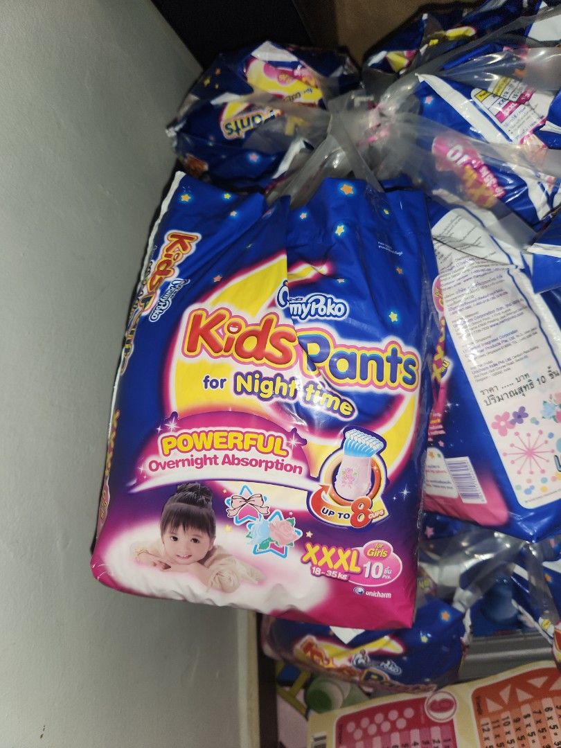 Mamypoko pants XXXL (Category: Diapers & Baby Wipes) located in Singapore. Submitted by milkshake1234 (Listing ID 1375478295, Image 1). Description: selling of due to my daughter did not fit $15 per pack if purchase 10 pack above can get else where pm me for more detail at 84376325 I'm sal.