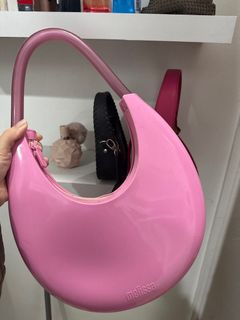 (Category: ) located in . Submitted by secondhandpiece (Listing ID 1375596995, Image 1). Description: .