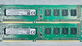 MICRON RAM 4GB DDR3-1333 two computer memory sticks64084718675843110