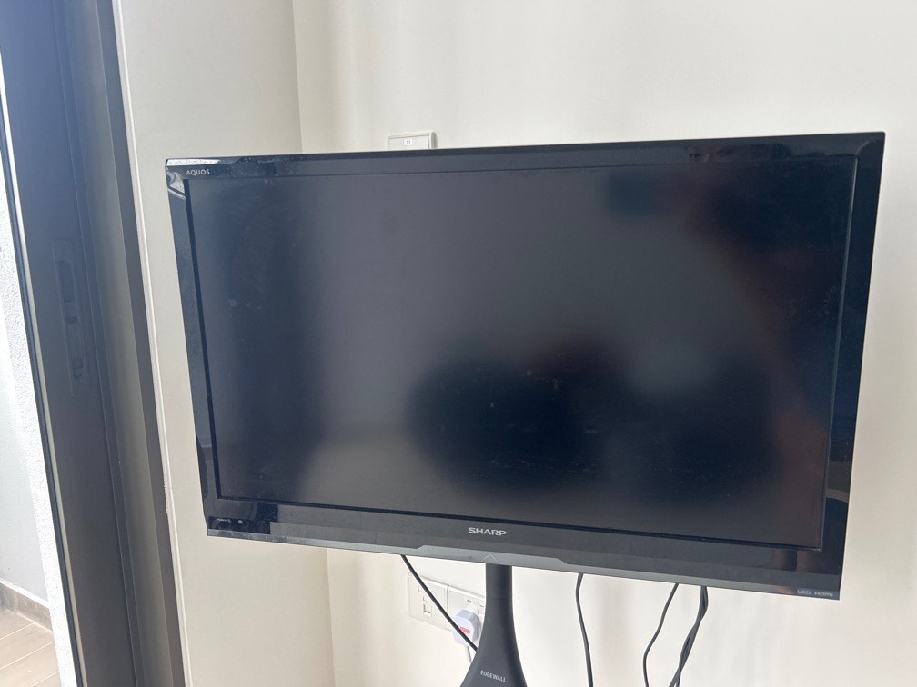 (Category: ) located in . Submitted by cool.deals (Listing ID 1375530595, Image 1). Description: .
