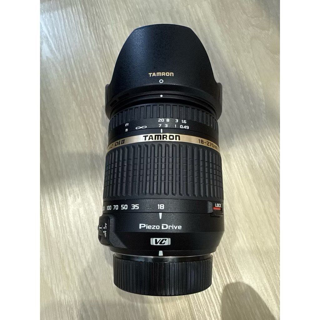 由 yzx7t6dy7626685 (刊登 ID 1375470403，圖片 2) 提交，位於 台北市 (Taipei) 的 二手-Nikon d5100，第一張圖所有配件,價錢可議 (類別：相機)，說明：可單買第二張圖tamron 18-200mm旅遊鏡。