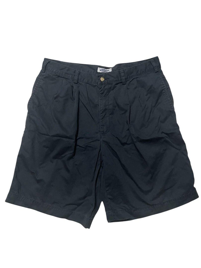 Old Navy Shorts (Category: Shorts) located in Manila. Submitted by 2002kid (Listing ID 1375632550, Image 1). Description: Old Navy Shorts Size 36 Heavy cotton Issue: None Length 20 Leg hole 10 📨.