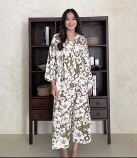 (Kategori: ) berada di . Dikirim oleh cley.declutters (ID iklan 1375553178, Gambar 1). Deskripsi: .