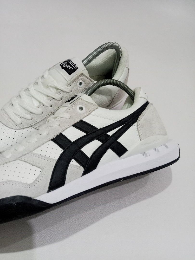 Sepatu Onitsuka Onitsuka Tiger Ultimate 81 White Mens Asics Tiger
