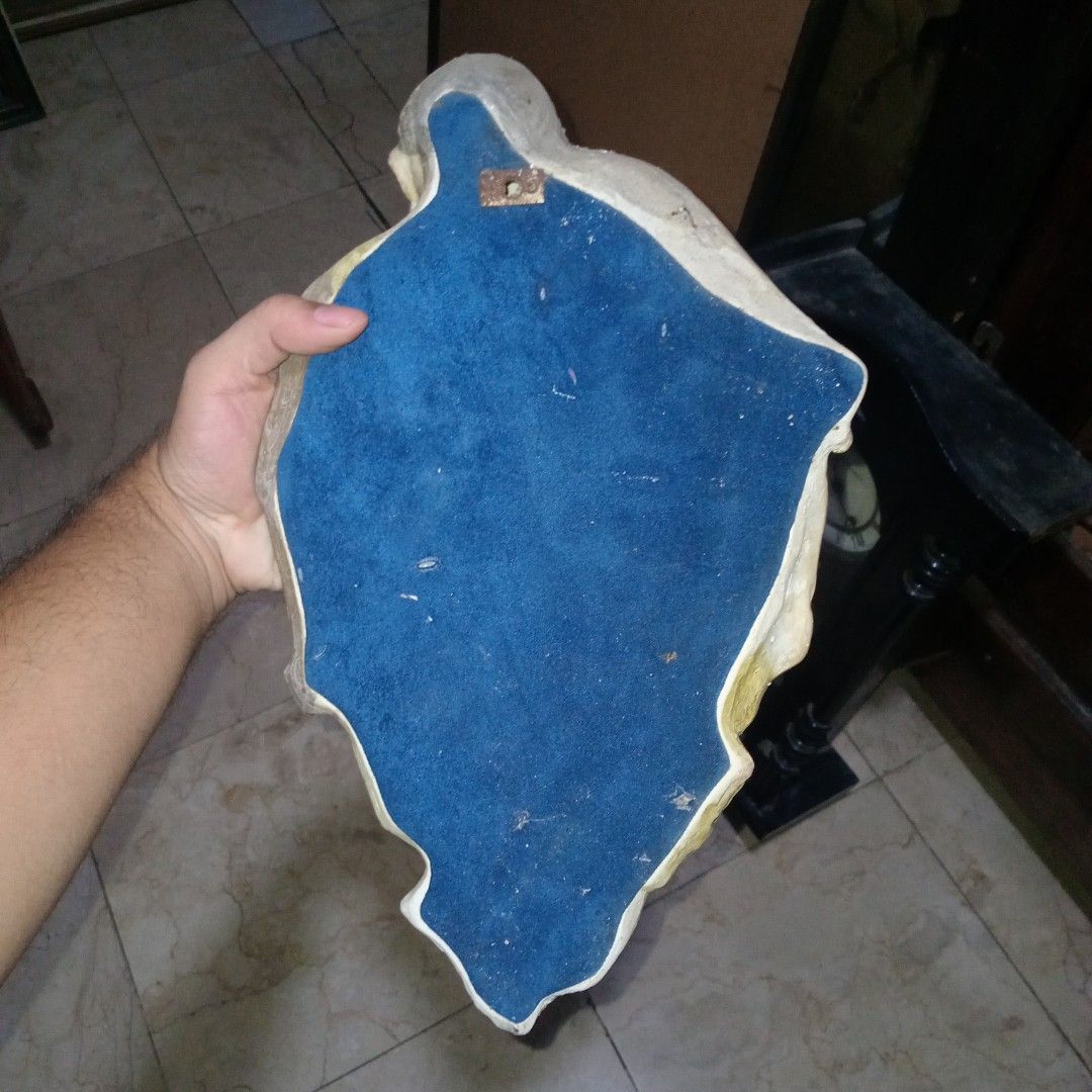 Pajangan dinding bunda maria (Kategori: Pajangan Antik) berada di Bekasi. Dikirim oleh safri00 (ID iklan 1375494904, Gambar 3). Deskripsi: .