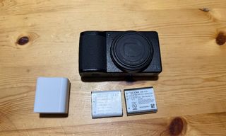 （分類：）位於 。 由 maxmankit 提交（商品編號 1375603831，圖片 1）。簡介： 。