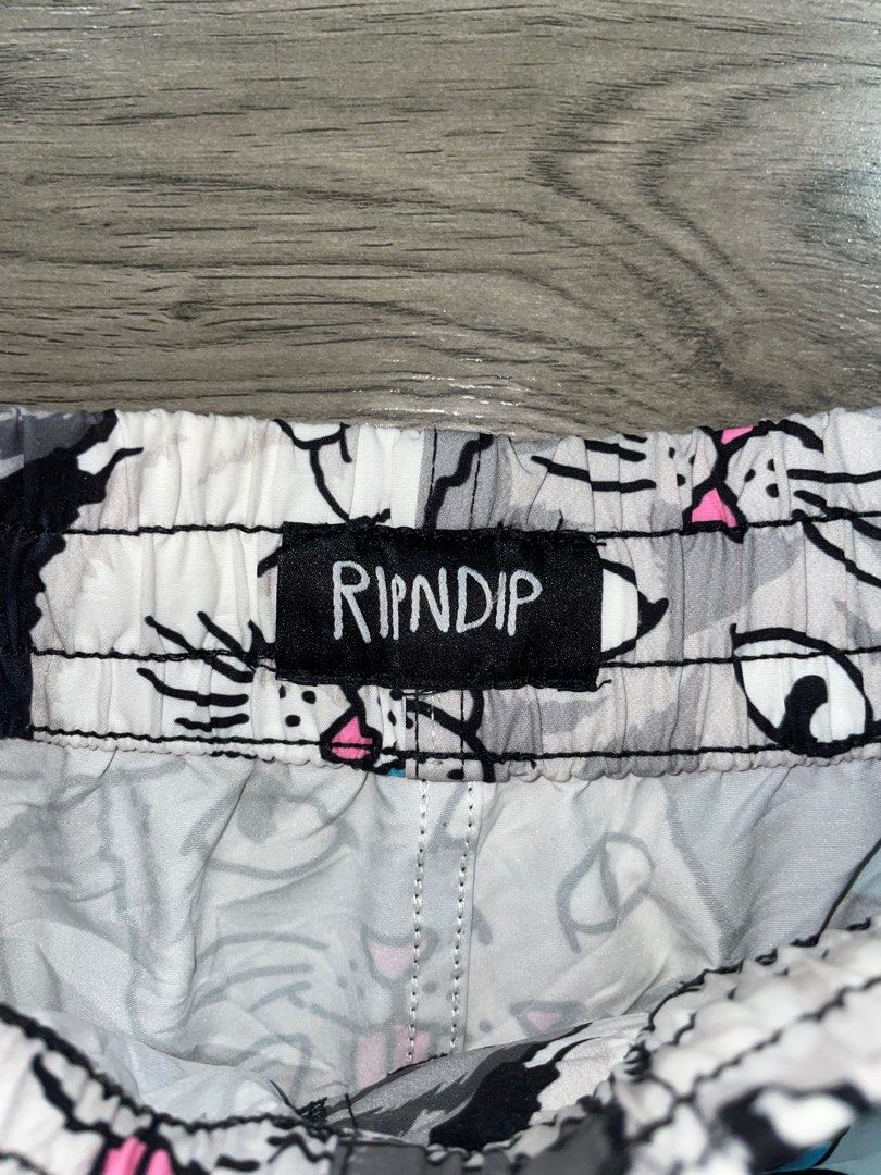 RIPNDIP FAMILY TREE SWIMSHORTS (Category: Shorts) located in Quezon City. Submitted by 13allrock13 (Listing ID 1375622423, Image 3). Description: .