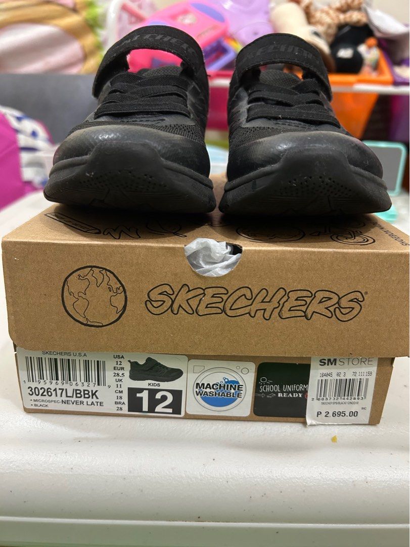 Skechers Black Rubber Shoes (Category: Babies & Kids Fashion) located in Makati City. Submitted by jingarcia21 (Listing ID 1375465008, Image 1). Description: rfs:Outgrown check the last photo kailangan dikitan .