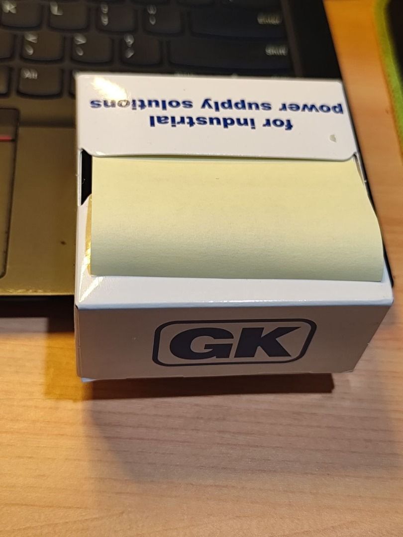 sticky note standar kantor, Buku & Alat Tulis, Alat Tulis di Carousell