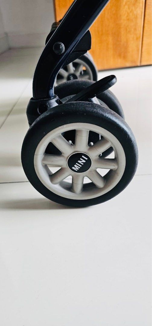 Stroller (Category: Strollers) located in Kuala Lumpur. Submitted by fydha (Listing ID 1375514786, Image 3). Description: Mini Cooper stroller negotiable price KL & Selangor free delivery free 1 kid bean bag chair .