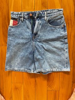 (Category: ) located in . Submitted by 40something (Listing ID 1375513465, Image 1). Description: .