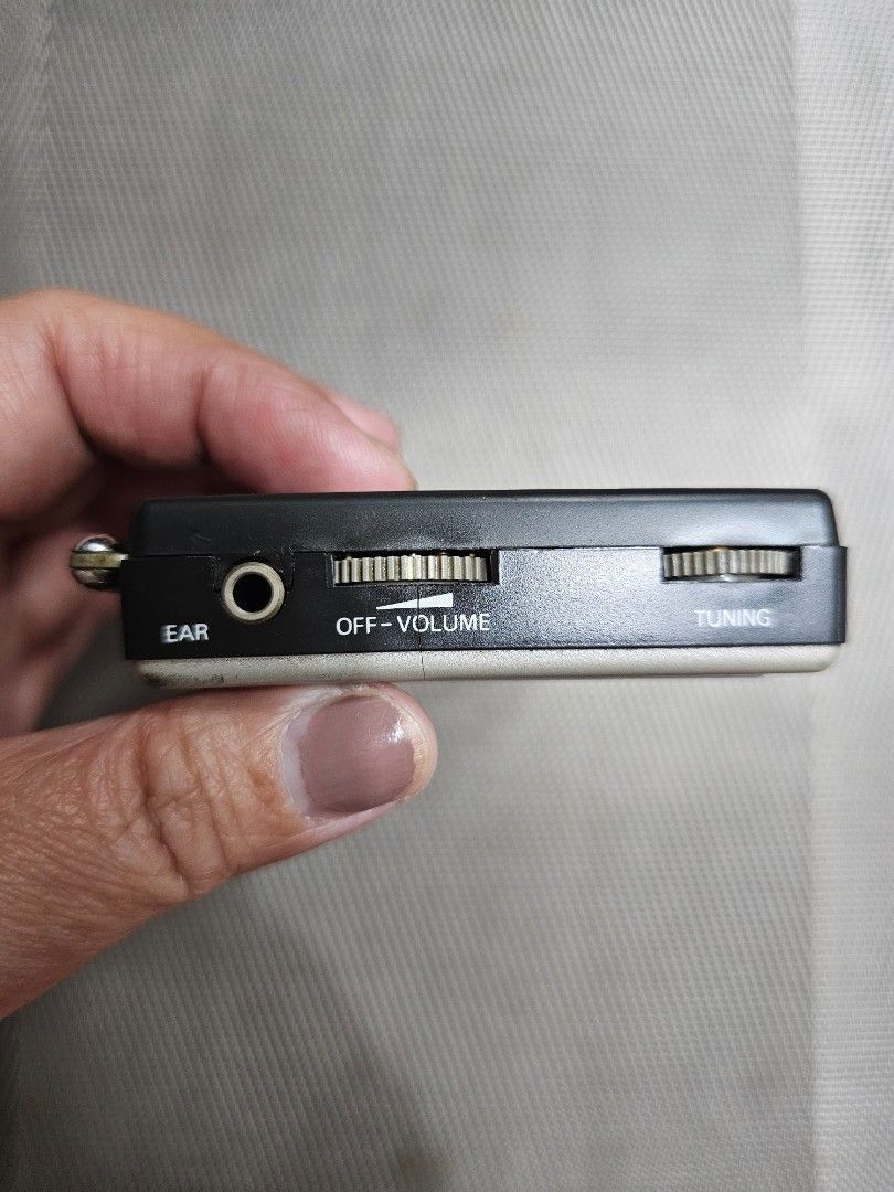 Vintage NEC AM Radio (Category: Portable Music Players) located in Mandaluyong City. Submitted by selleyo (Listing ID 1375489799, Image 2). Description: VIntage NEC AM Radio Mono Sound Slim Type Pocket Size with Free 2 Pcs. AA Batteries....