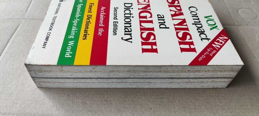 Vox Compact Spanish and English Dictionary (Category: Textbooks) located in Quezon City. Submitted by outoftheboxph (Listing ID 1375494625, Image 3). Description: Vox Compact Spanish and English Dictionary has helped speakers of Spanish and of English around the world find the right word quickly and easily. From offices in Orlando to living rooms in London and school rooms in San Juan, this comprehensive Spanish/English dictionary is the preferre
