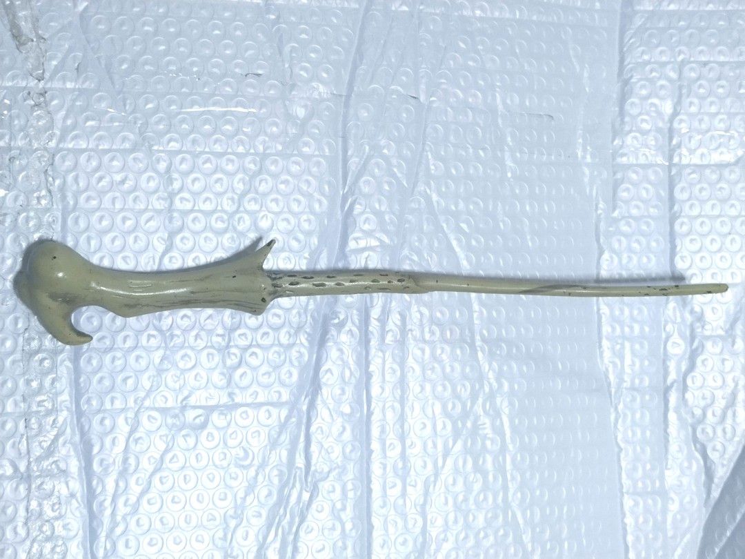 Voldemort Items Warner Bros - Harry Potter - Lord Voldemort's Wand - Voldemort Wand ...