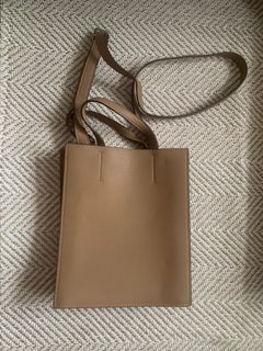 （分類：）位於 。 由 lluvias 提交（商品編號 1375783226，圖片 1）。簡介： 。