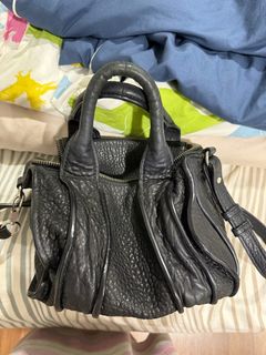 (Category: ) located in . Submitted by weeennnddd (Listing ID 1375719855, Image 1). Description: .
