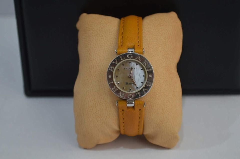 Authentic Bvlgari (Category: Luxury Watches) located in Manila. Submitted by chloe_luxuries (Listing ID 1375814327, Image 2). Description: Guaranteed original Bvlgari B.Zero1 watch Still in very good working condition Comes with box Pm for more details .