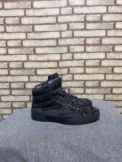 (Kategori: ) berada di . Dikirim oleh ghumabranded_authentic (ID iklan 1375833359, Gambar 1). Deskripsi: .