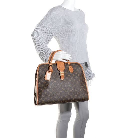 AUTHENTIC LOUIS VUITTON VINTAGE MONOGRAM RIVOLI (FIRST VERSION) TOTE / BRIEFCASE / BAG (Category: Tote Bags) located in Makati City. Submitted by maximum_happiness (Listing ID 1375826101, Image 2). Description: READ, READ, READ, READ THE ITEM DESCRIPTION GUARANTEED AUTHENTIC OR FULL REFUND MORE DETAILED PICS HERE - https://jpegbay.com/gallery/009261157-.html#1 DISCONTINUED VERSION EXCELLENT FOR BOTH MEN AND WOMEN MONOGRAM COATED CANVAS EXTERIOR –