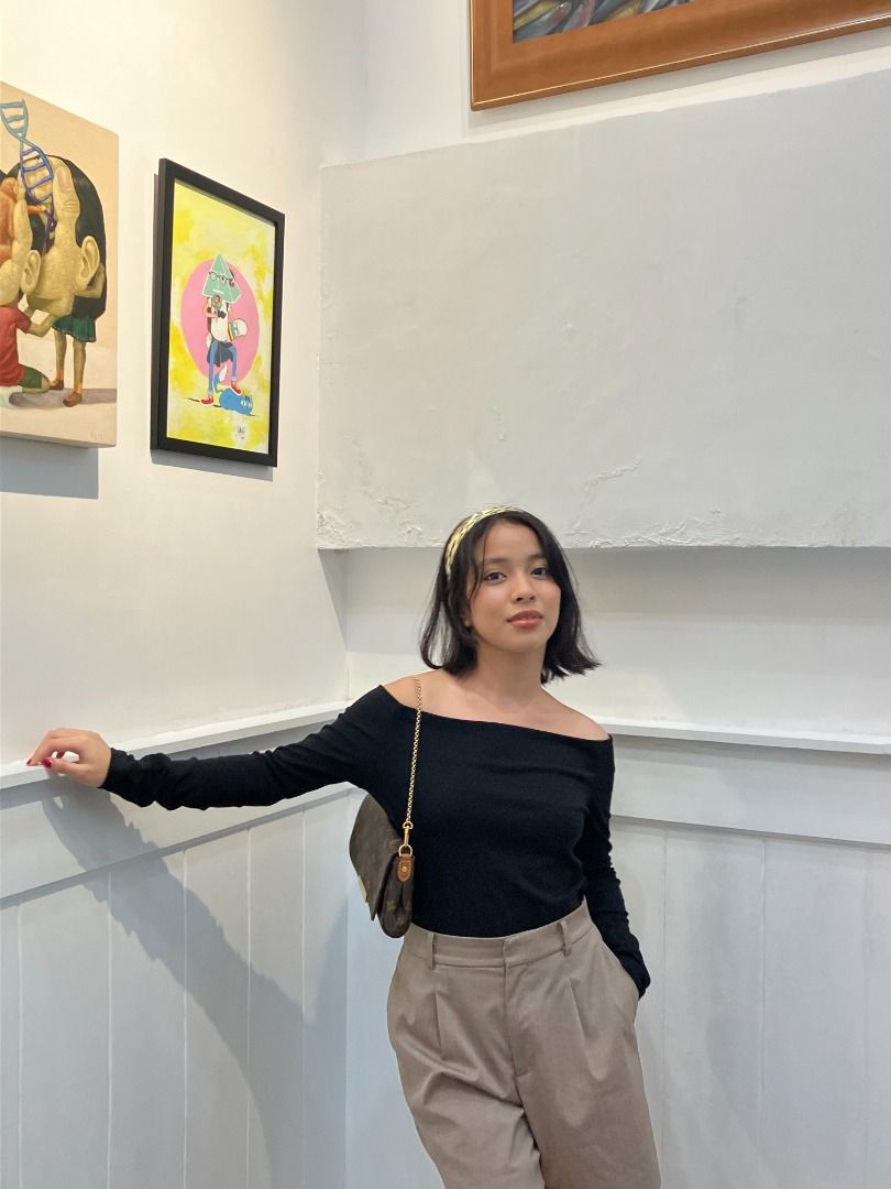 Black Basic Offshoulder (Category: Longsleeves) located in Batangas. Submitted by gwendion_ (Listing ID 1375779253, Image 1). Description: +sf PAYO.