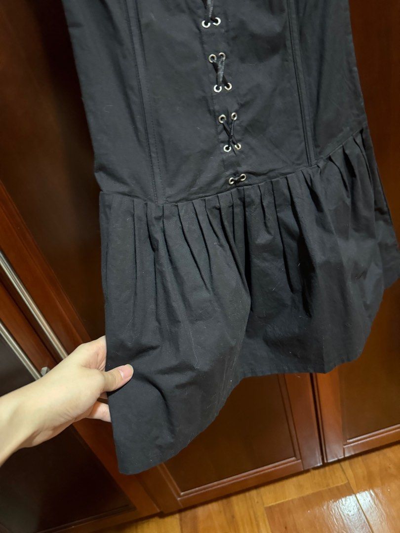 Black Corset Dress with Boning (Category: Dresses) located in Muntinlupa City. Submitted by izzysfinds (Listing ID 1375733447, Image 3). Description: This is a beautiful corset dress that can be worn as is or placed on top of a blouse for a more preppy feel. It’s properly cared for and I’m selling this because I have no use for it. .