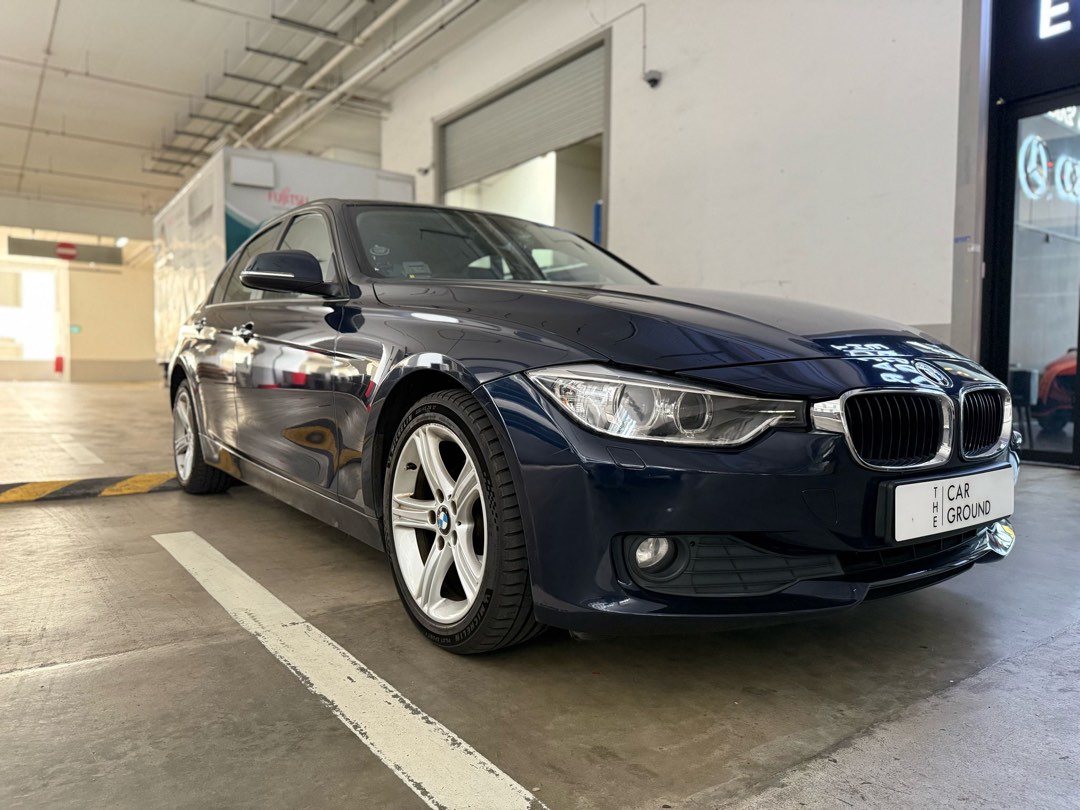 BMW 3 Series 320i Auto62872682128387111