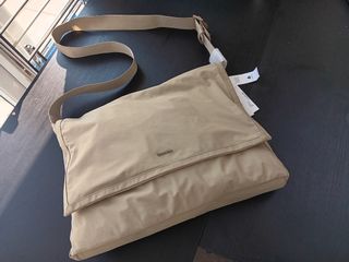 （分類：）位於 。 由 jj1137 提交（商品編號 1375745114，圖片 1）。簡介： 。