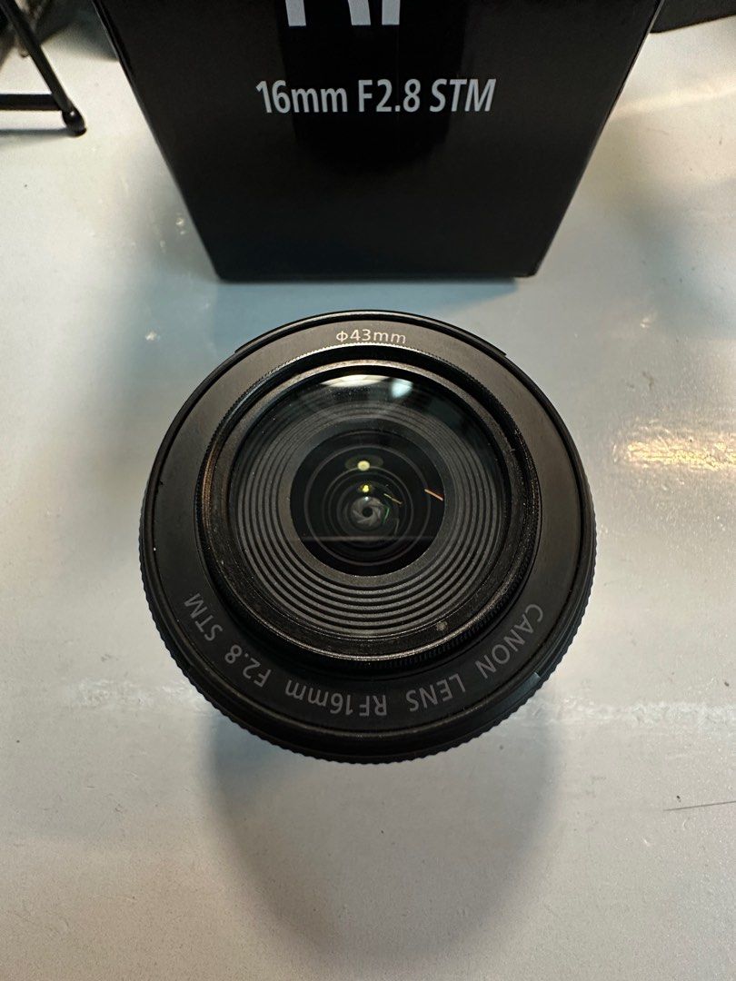 Canon RF 16 F2.8 Prime Lens62863835267075111