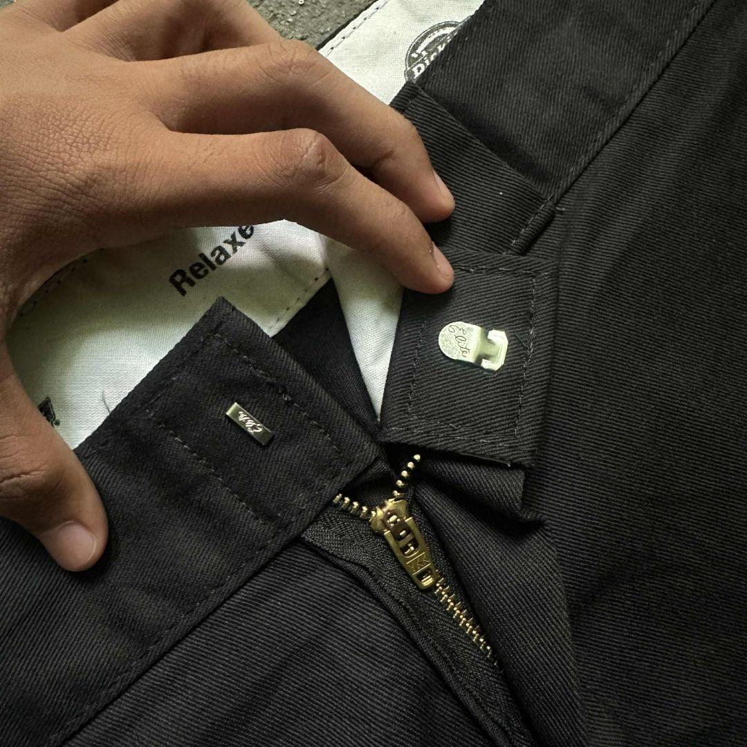 DICKIES DOUBLE PATCH JORTS (Category: Shorts) located in Taguig. Submitted by thriftboy23 (Listing ID 1375659085, Image 2). Description: CRISPY CONDITION 34x24 Hem: 12 EXCELLENT CONDI NO ISSUE .
