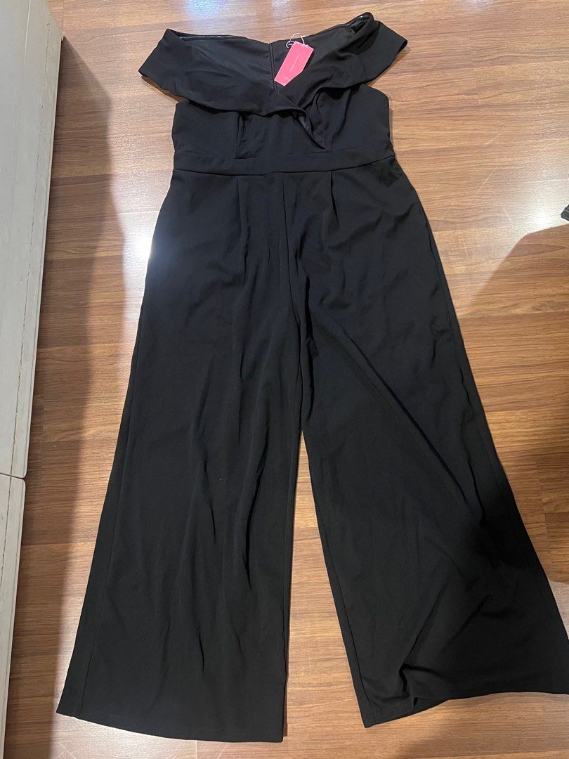 Elegant Plus Size black romper brand new with tag (Category: Rompers) located in Quezon City. Submitted by ppphstore (Listing ID 1375744321, Image 2). Description: Get it now! For your evening events, parties. Plus size. Never been used romper. Very good quality. RFS: size too big.
