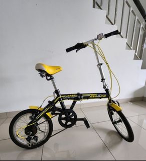 (Category: ) located in . Submitted by sellbuysg (Listing ID 1375817062, Image 1). Description: .