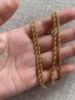 (Category: ) located in . Submitted by buysellcloset (Listing ID 1375676966, Image 1). Description: .