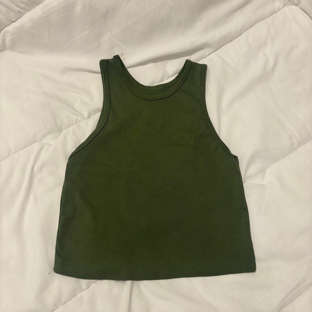 Halter top bundle (Category: Sleeveless) located in Quezon City. Submitted by __declutterwithme (Listing ID 1375708553, Image 2). Description: .