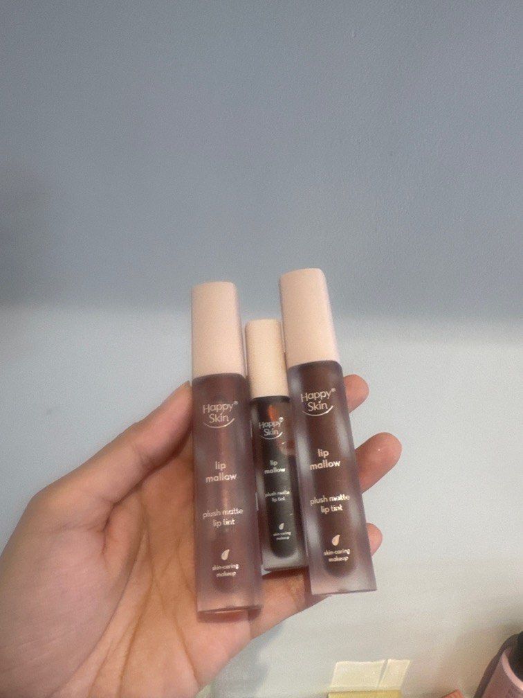 Happy skin lip mallow bundle (Category: Makeup) located in Quezon City. Submitted by destashingmycloset (Listing ID 1375746414, Image 1). Description: .