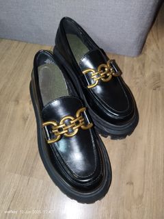 (Category: ) located in . Submitted by fafaneedtoclearwardrobe (Listing ID 1375718990, Image 1). Description: .