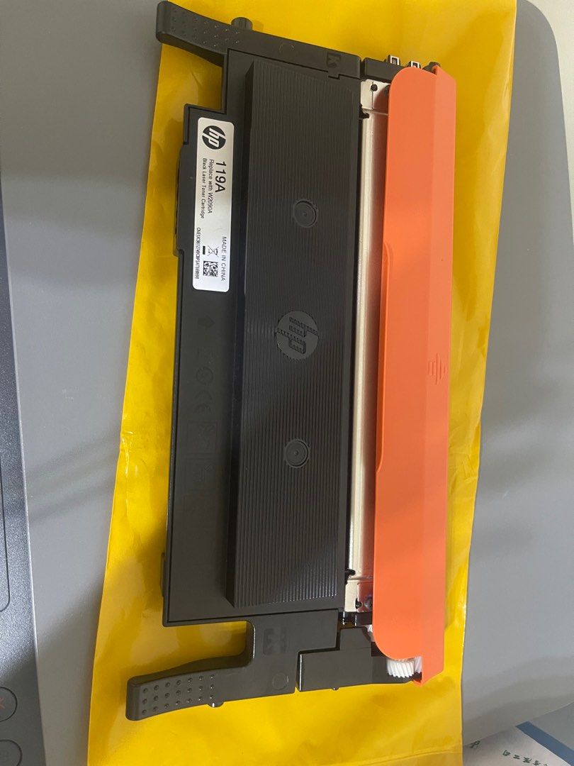 由 irismomoko35856 (刊登 ID 1375752268，圖片 3) 提交，位於 桃園市 (Taoyuan) 的 HP原廠彩色雷射影印機專用碳粉夾（黑、紅、藍） (類別：印表機及影印機)，說明：全新未使用，其中一包裝的泡棉拿去包東西，敬請見諒！ 。