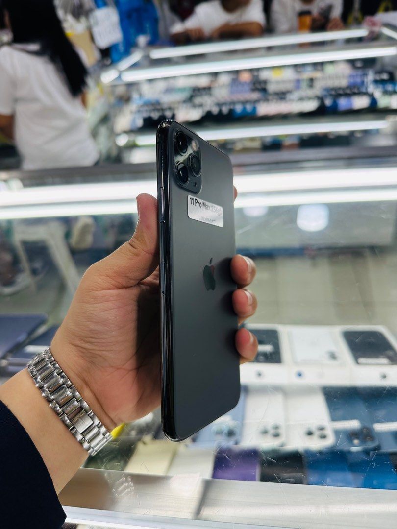 Iphone 11 Pro Max 256gb 100% Batt FU (Category: iPhone 11 Series) located in San Juan City. Submitted by keannagadgetph (Listing ID 1375804826, Image 2). Description: Available Units for today's POST Iphone 11 Pro MAX / 256gb / FU / 100% Batt - any colors available - good condition - 95% Makinis - good battery - No issue / No Repair - Any colors available ~ Accepting SWAP / TRADE IN / INSTALLMENT / BINTA UNIT ~ CASH ON DELIVERY METRO MANILA / LBC